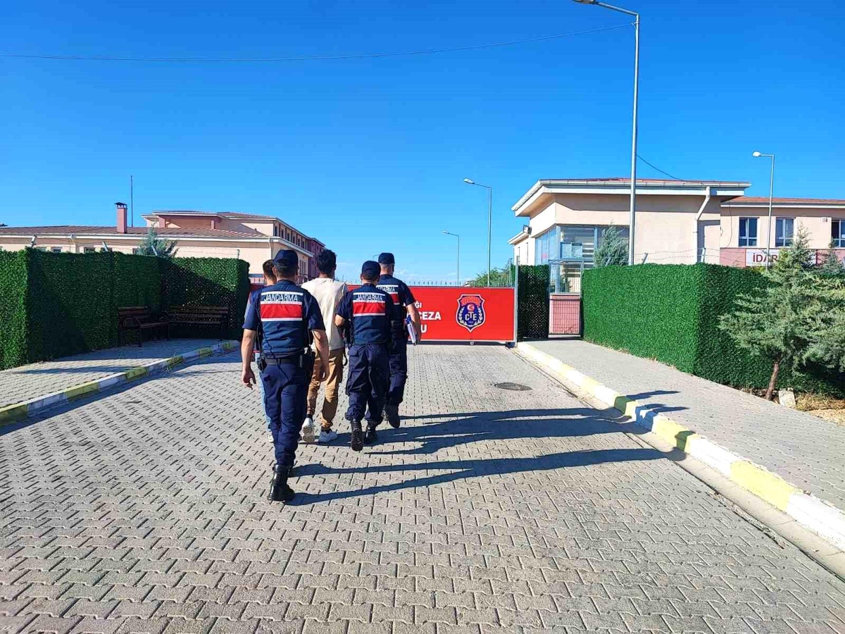 Malatya\'da Kasten Adam Öldürme Suçundan Aranan Şahıs Yakalandı