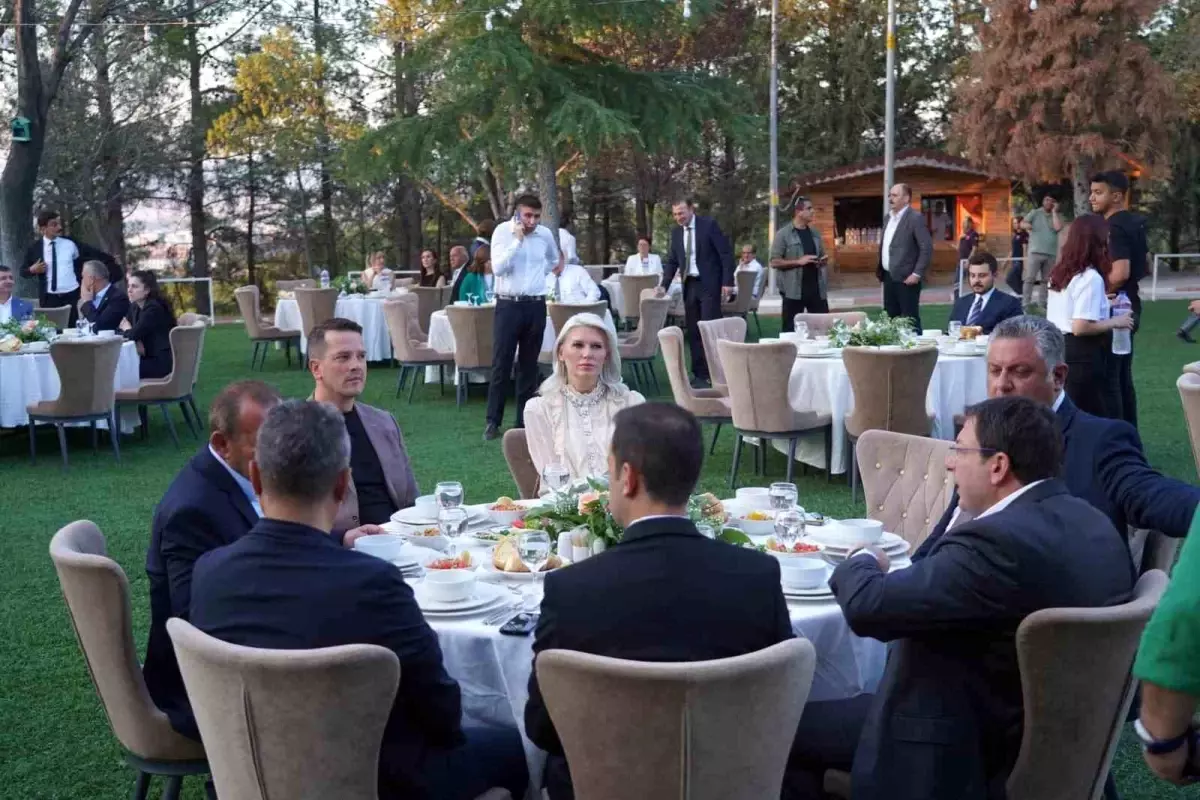 Bilecik Belediye Başkanı Melek Mızrak Subaşı, İl Belediye Başkanları Toplantısına katıldı