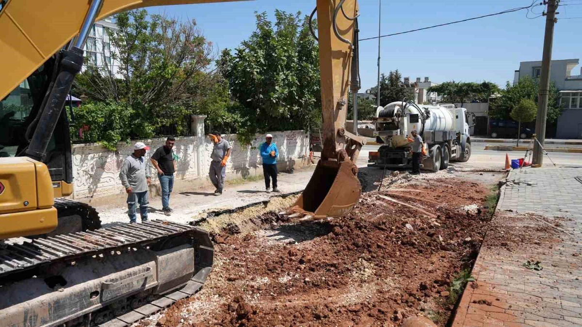 Adıyaman\'da depremlerde hasar gören bölgelerin alt yapıları onarılıyor