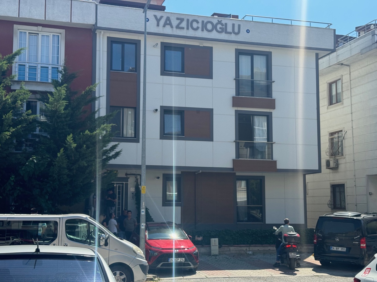 Ataşehir\'de İran uyruklu emlak danışmanı evinde ölü bulundu
