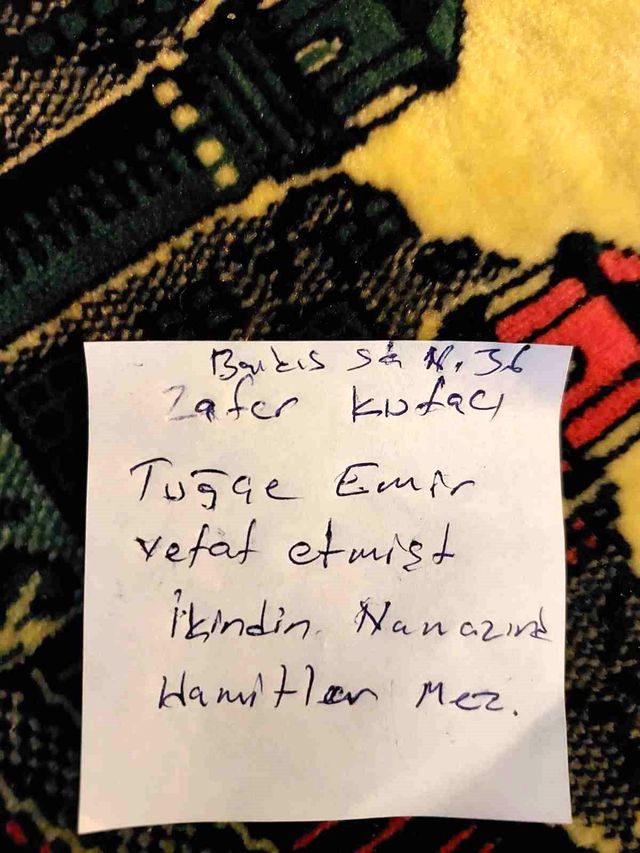 Ölmeden Ayrıldığı Eşinin Selasını Okuttu, 'Tehdit Değil, Mizah' Dedi Ölmeden Ayrıldığı Eşinin Selasını Okuttu, 'Tehdit Değil, Mizah' Dedi