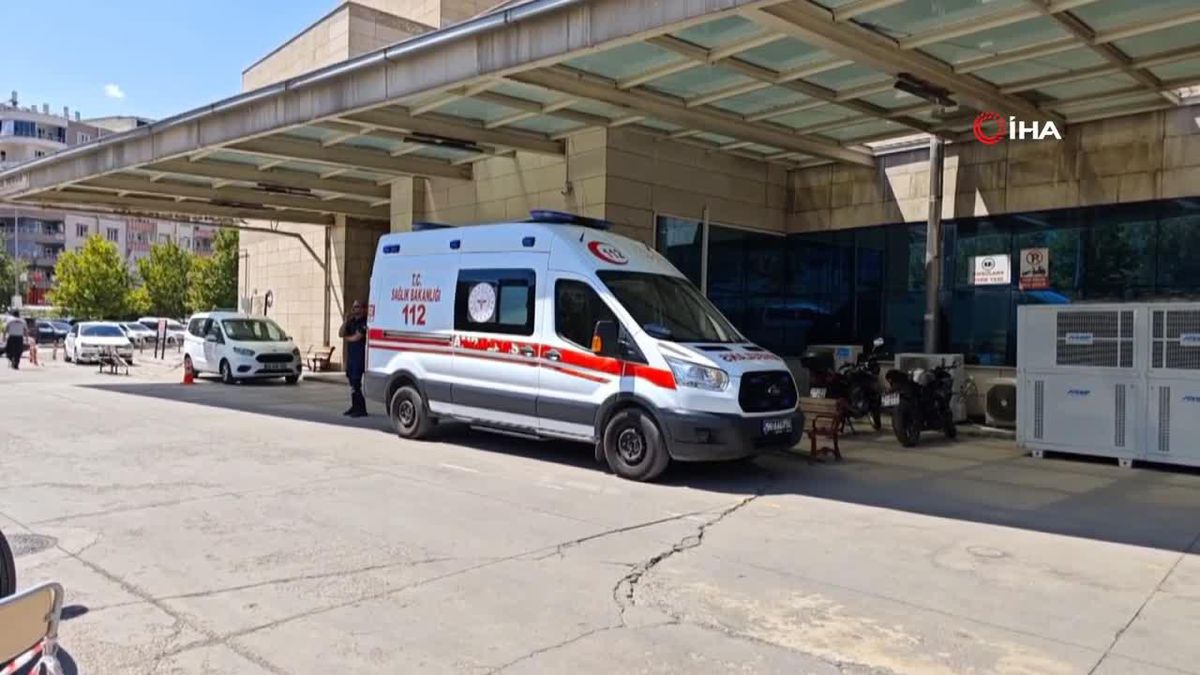 Siirt\'te kıskançlık krizi: Eski koca eski eşini öldürdü, intihar girişiminde bulundu