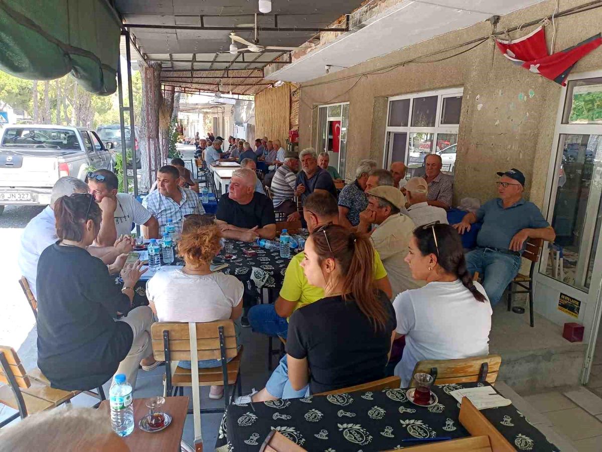 Aydın Söke\'de çiftçilerin sorunları ve çözüm önerileri tartışıldı