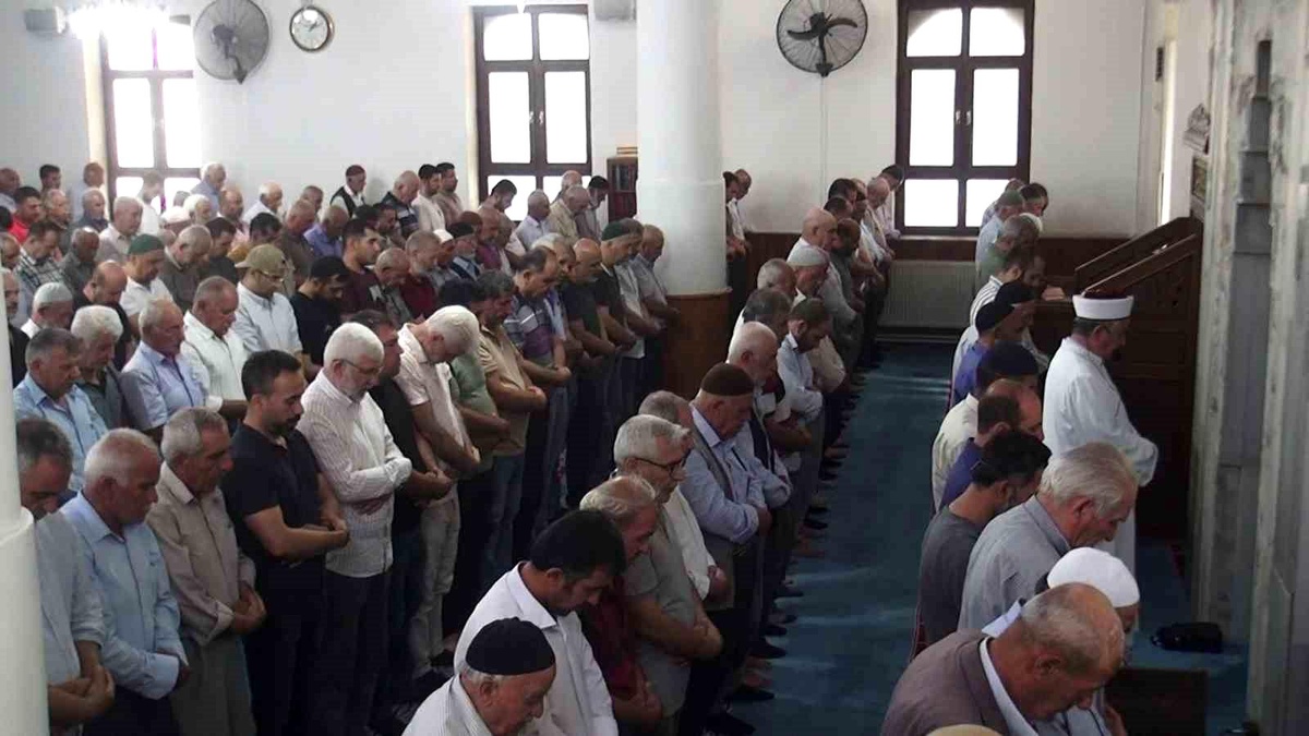 Adıyaman\'da Hamas Lideri İsmail Haniye için gıyabi cenaze namazı kılındı