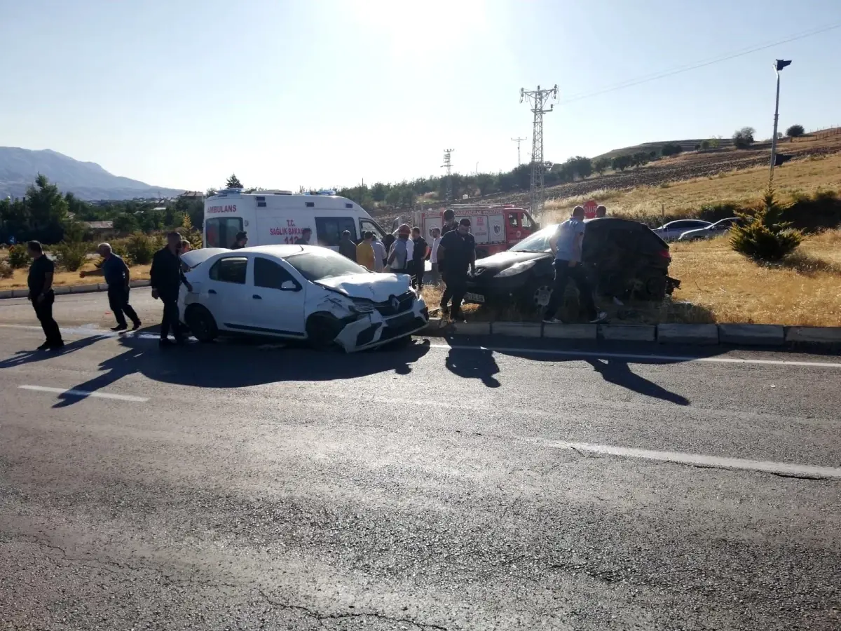 Elazığ\'da trafik kazası: 1 kişi yaralandı