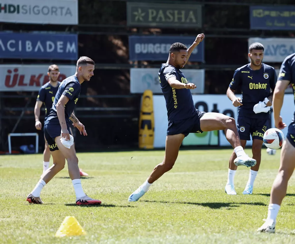 Fenerbahçe, Lille maçı için hazırlıklarını sürdürdü