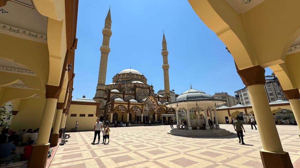 İran\'da suikast sonucu şehit olan İsmail Haniye için Kilis\'te gıyabi cenaze namazı kılındı
