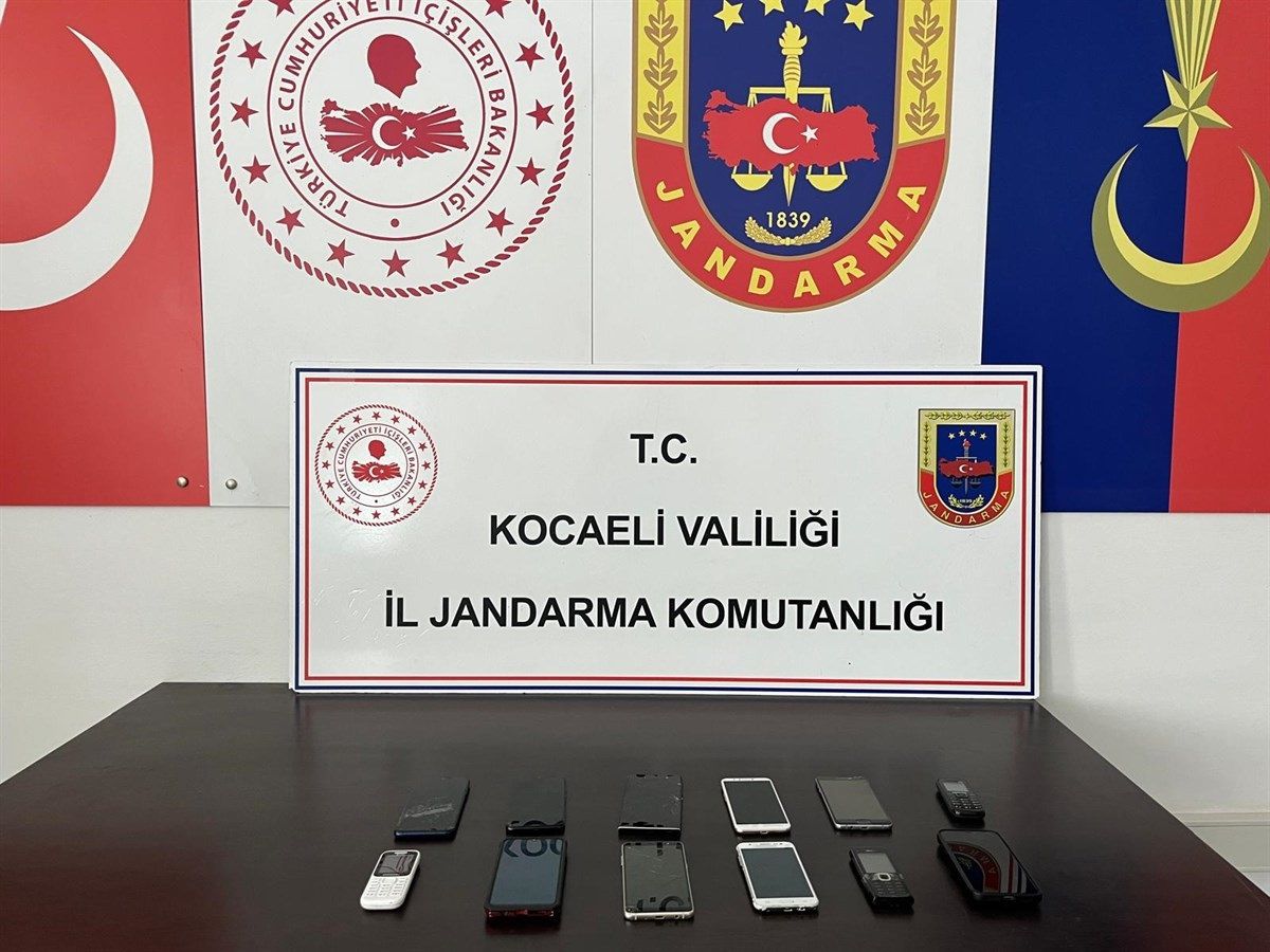 Kocaeli ve Tekirdağ\'da Nitelikli Dolandırıcılık Operasyonu: 6 Tutuklama