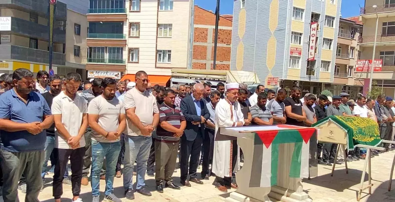 İran\'da suikasta kurban giden Hamas lideri için Konya\'da gıyabi cenaze namazı kılındı