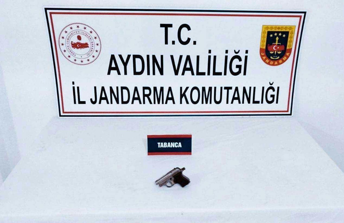 Aydın\'da 15 Şüpheli Ruhsatsız Silah ve Silah Kaçakçılarına Yönelik Operasyonda Yakalandı