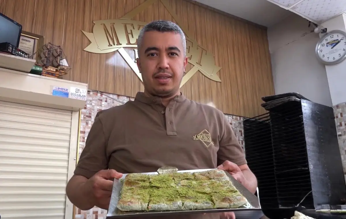 Gaziantep\'in tescilli lezzeti katmer, en çok tüketilen tatlılar arasında