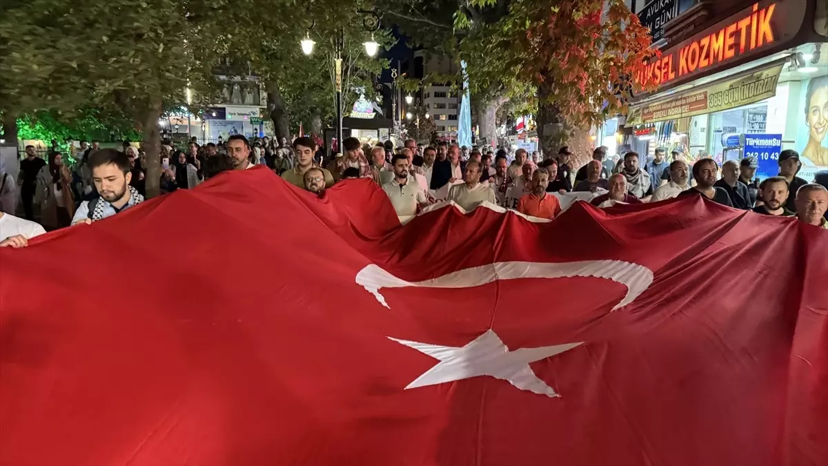 Hamas liderinin suikasta uğraması ve İsrail\'in Gazze\'ye saldırıları protesto edildi