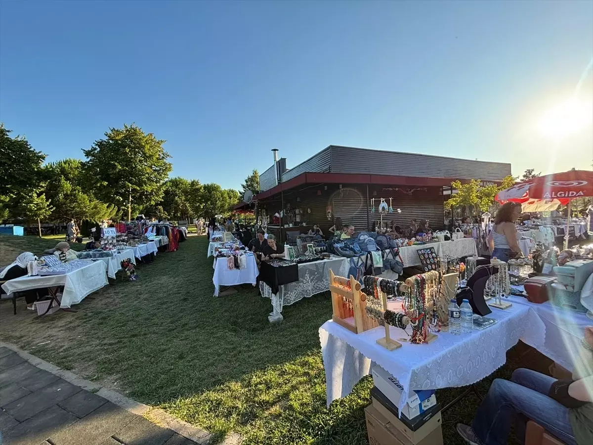 Bursa\'da Girişimci Kadınlar Alışveriş Şenliği Düzenlendi