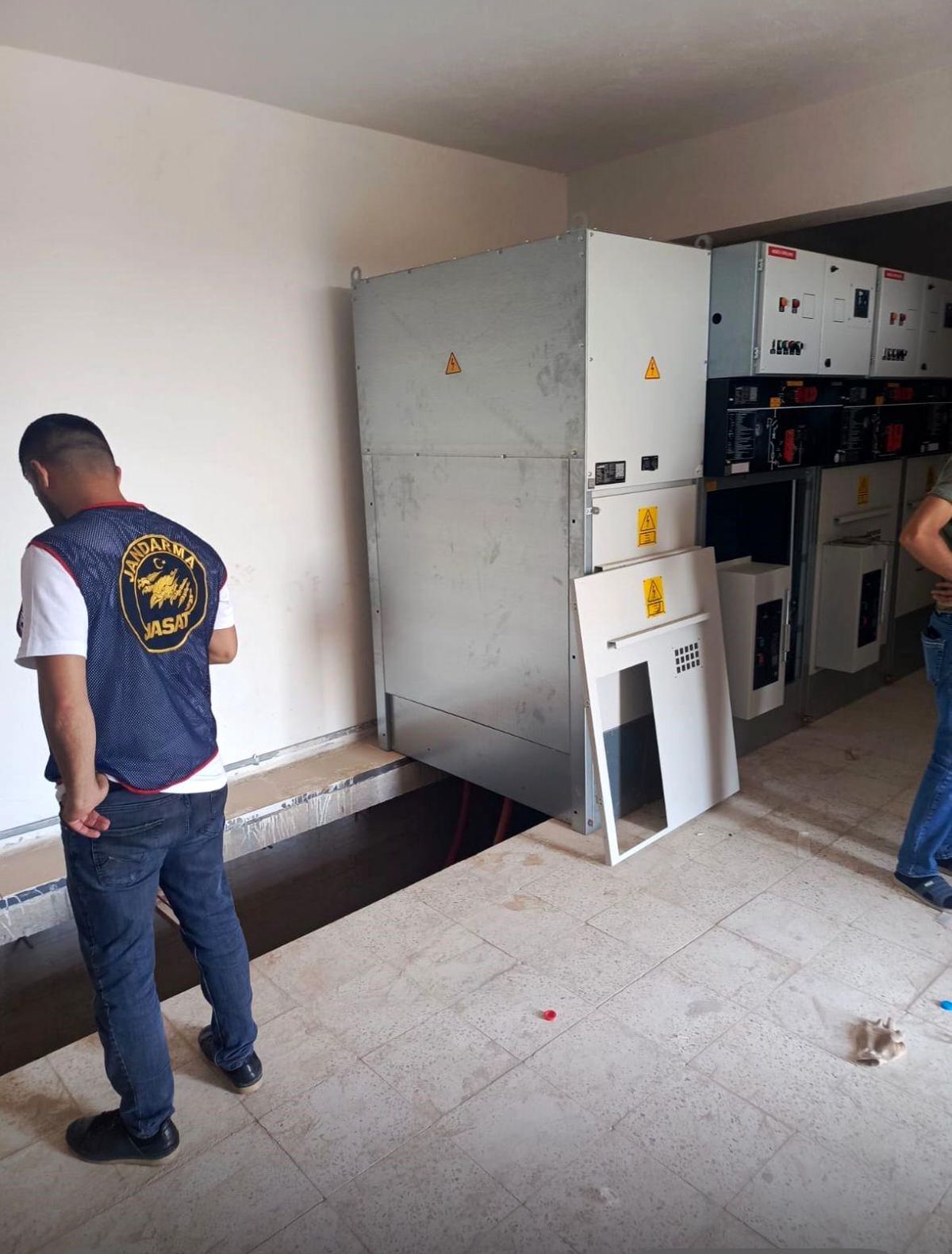 Şanlıurfa\'da 1 Milyon Liralık Bakır Kabloları Çalan Şüpheliler Yakalandı
