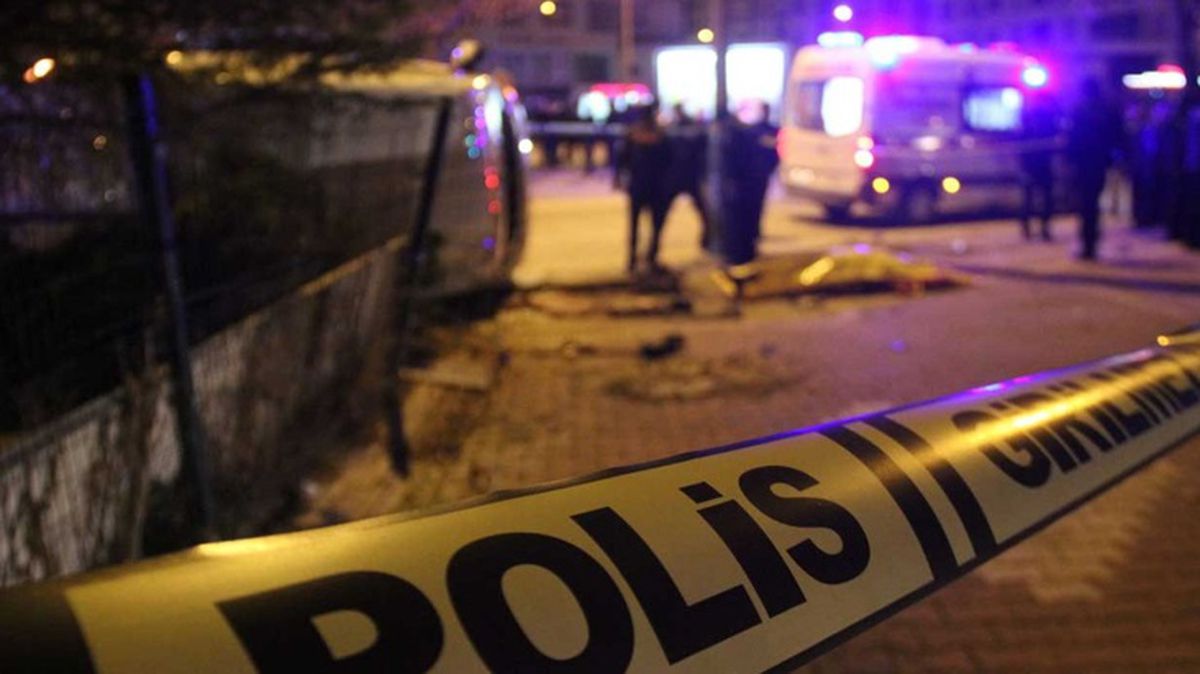 Sakarya\'da aile toplantısı kana bulandı: 1 ölü, 6 yaralı