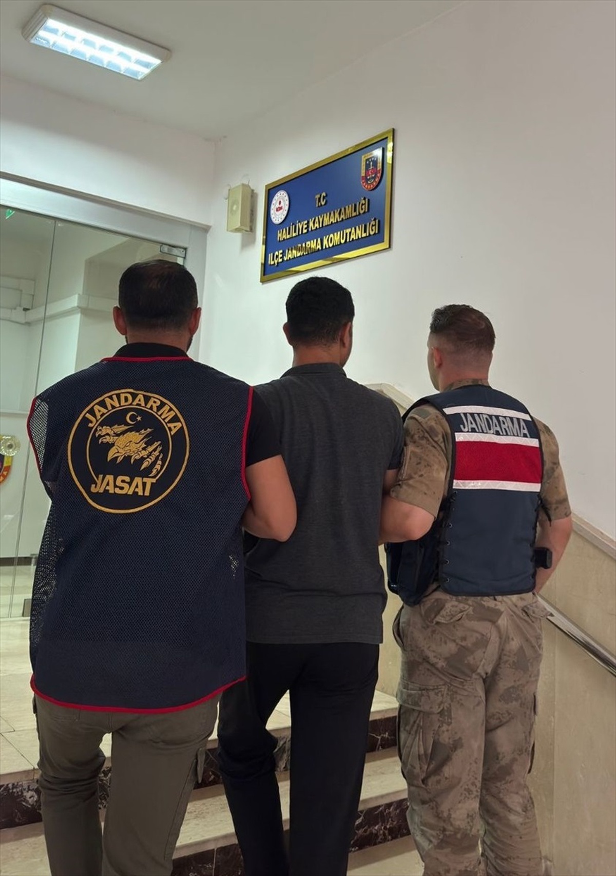 Şanlıurfa\'da hırsızlık şüphelileri tutuklandı