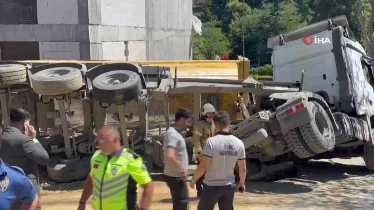 Sarıyer\'de inşaat işçisi hafriyat kamyonunun altında kalarak hayatını kaybetti