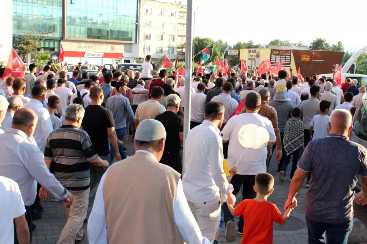 Siirt\'te İsmail Haniye\'nin öldürülmesini protesto yürüyüşü düzenlendi