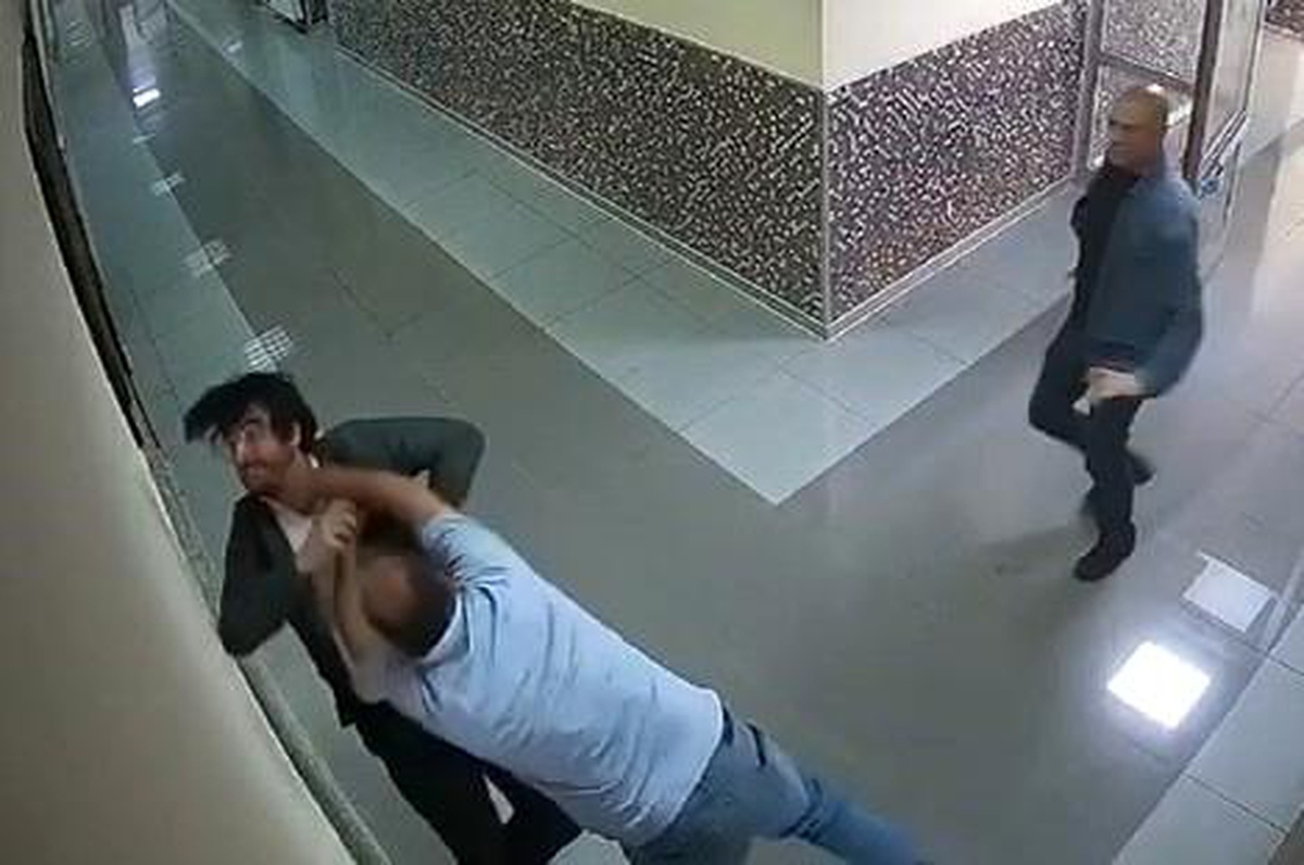 Elazığ Adliyesi\'nde Avukata Saldırı Görüntüleri Ortaya Çıktı