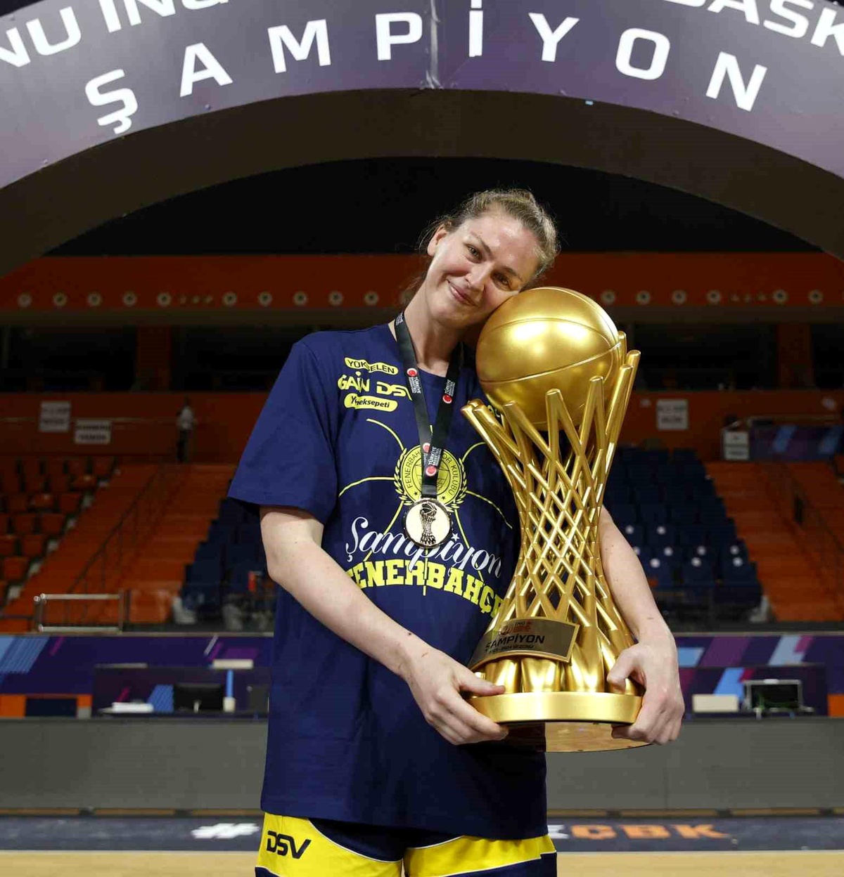 Fenerbahçe Kadın Basketbol Takımı, Emma Meesseman ile yeni sözleşme imzaladı