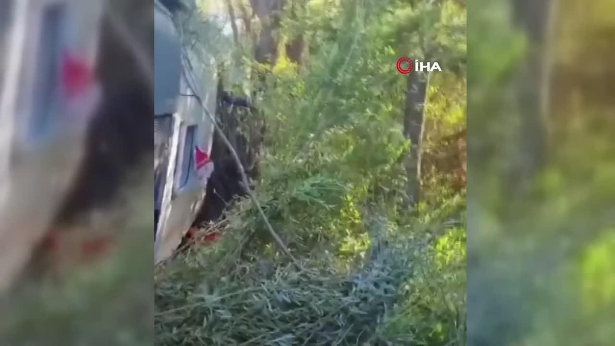 Erzincan\'da otobüs kazası: 1 ölü, 41 yaralı