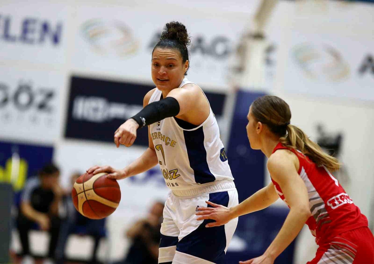 Kayla McBride Fenerbahçe\'den Ayrıldı