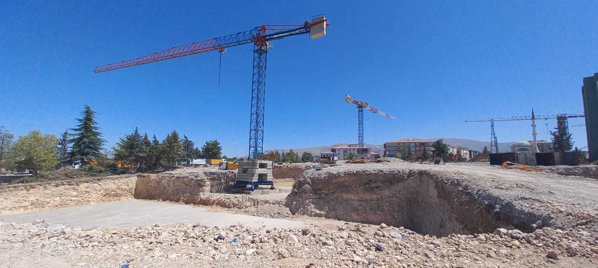 Malatya\'da depremzedelere yeni konutlar yapılıyor