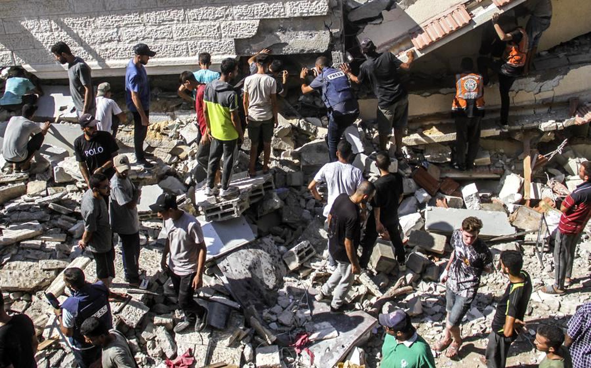 İsrail\'in Gazze\'ye düzenlediği hava saldırılarında 25 Filistinli öldü