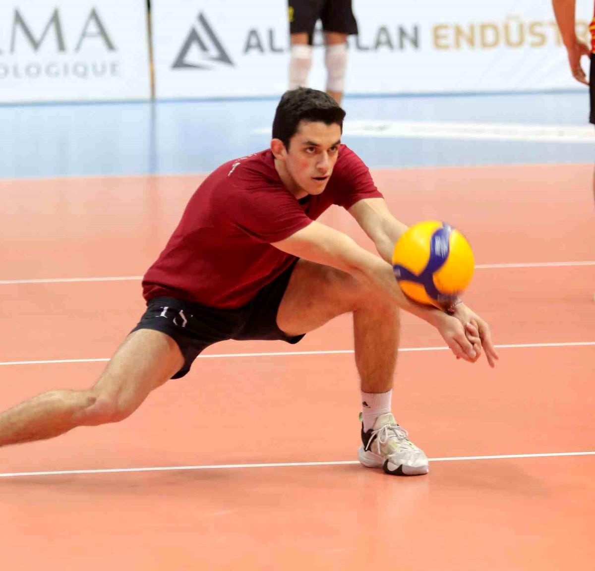 Altekma, smaçör Dünya Kandemir ile anlaşmaya vardı