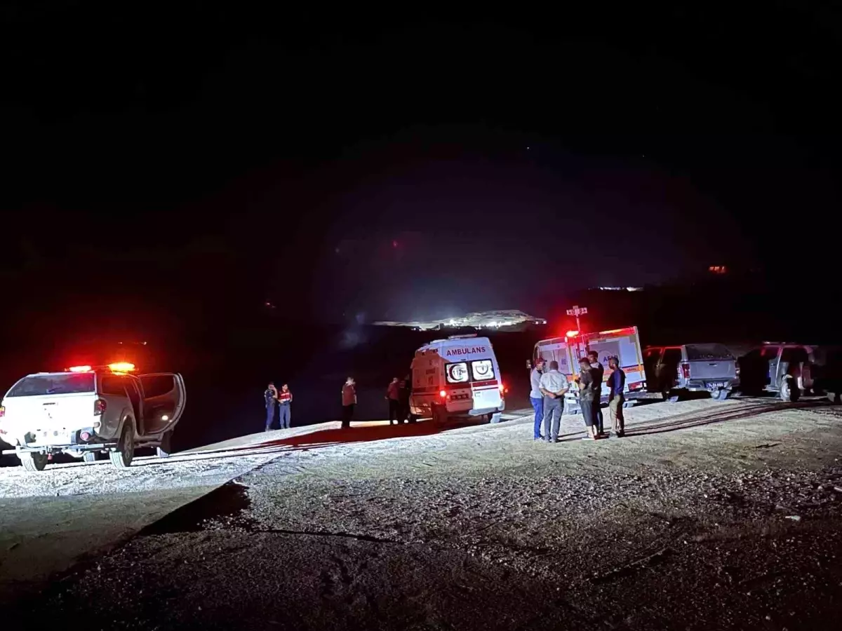 Burdur\'da Balık Tutarken Boğulan Adamın Cenazesi Morga Kaldırıldı