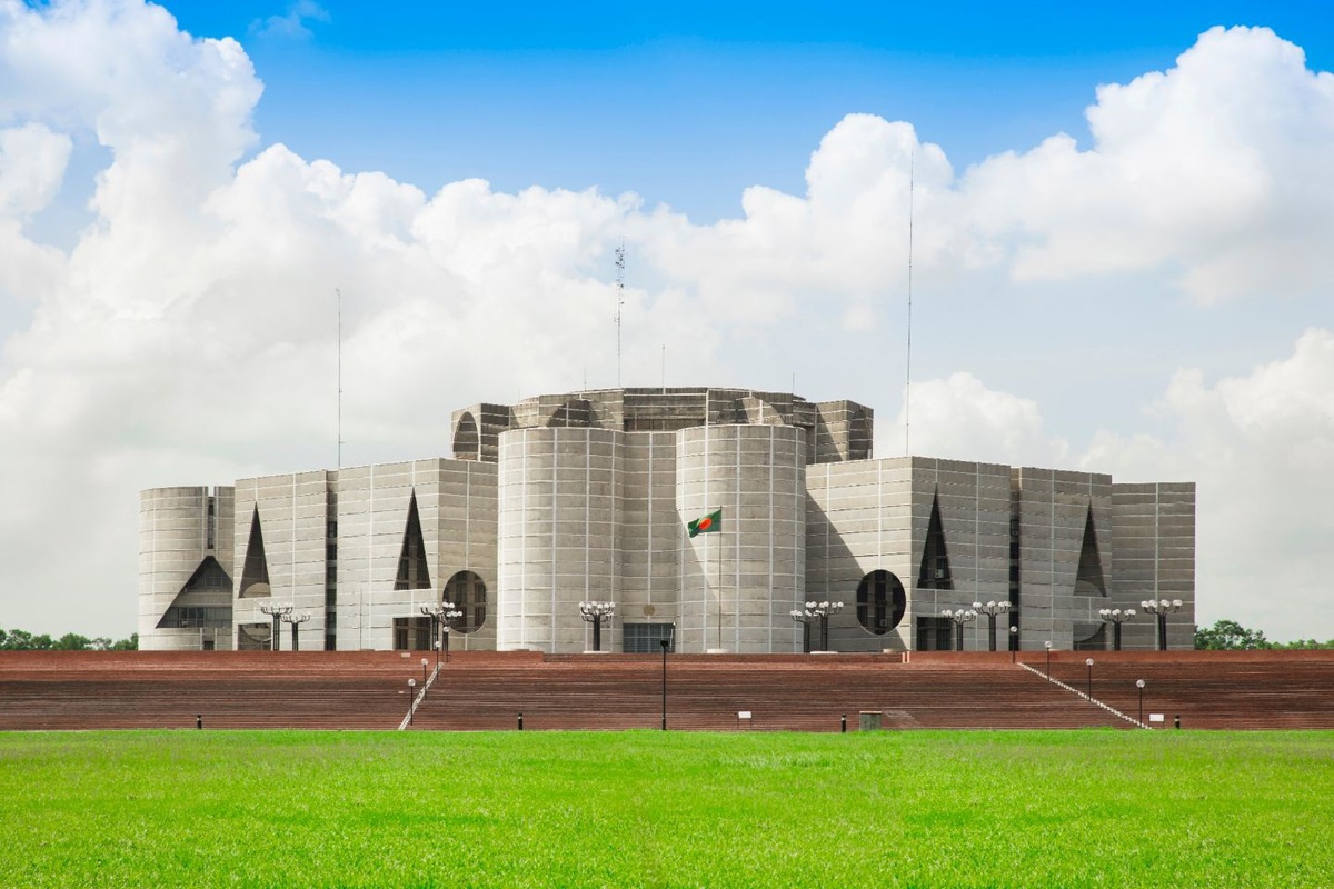 Bangladeş\'te Parlamento Feshedildi