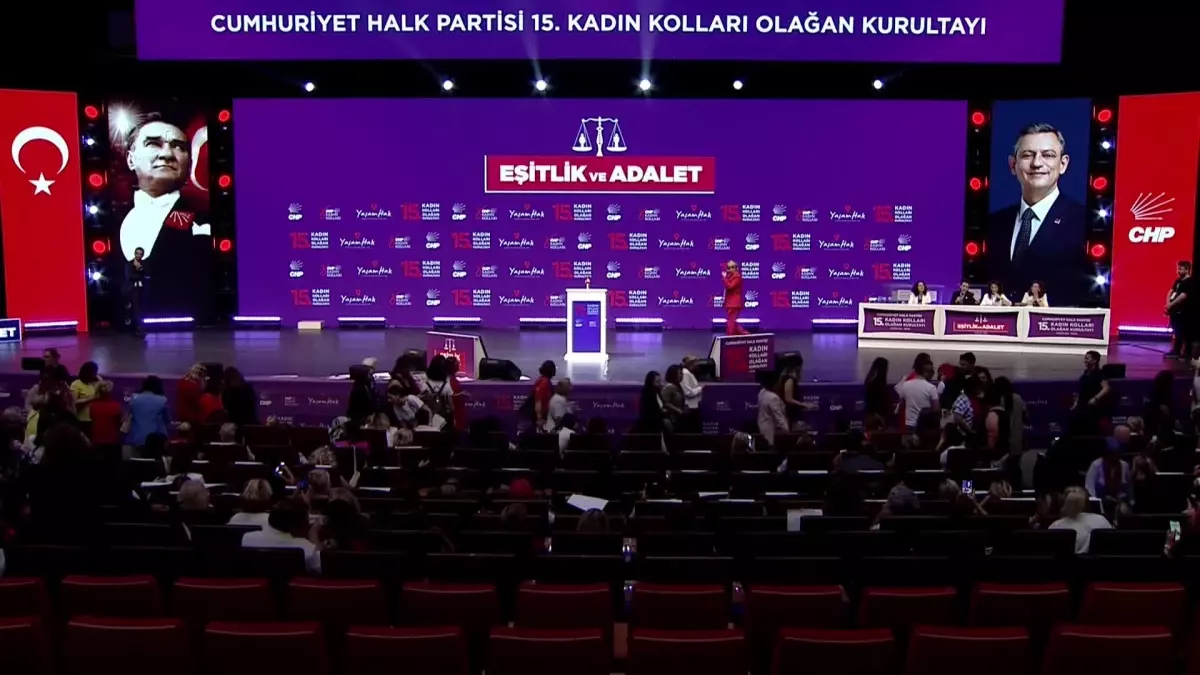 CHP Kadın Kolları Başkanı Asu Kaya\'dan Zafer Konuşması