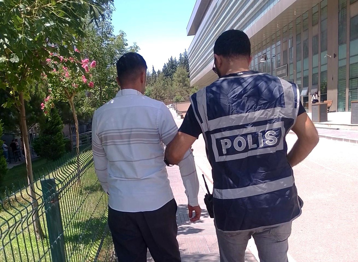 Gaziantep\'te kesinleşmiş hapis cezası bulunan 2 şüpheli yakalandı