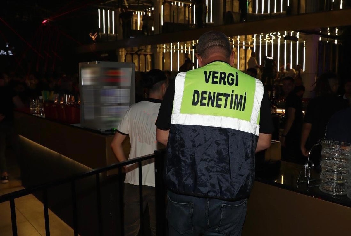 Mersin\'de Kayıtsız Yabancı ve Çocuk İşçi Çalıştıran İş Yerlerine 2 Milyon 200 Bin TL Cezai İşlem
