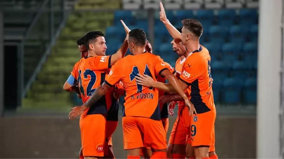 RAMS Başakşehir, Konferans Ligi\'nde play-off turuna kalırsa St. Patricks-Sabah galibiyle karşılaşacak