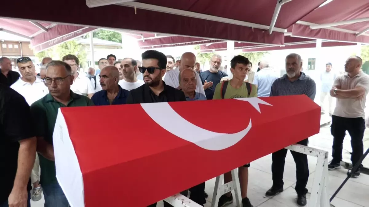 Adnan Tanrıverdi Eyüpsultan Camii\'nde son yolculuğuna uğurlandı