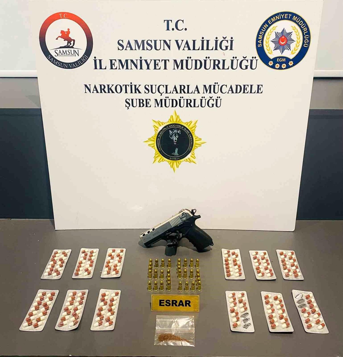 Samsun\'da Narkotik Operasyonu: 5 Kişi Gözaltına Alındı