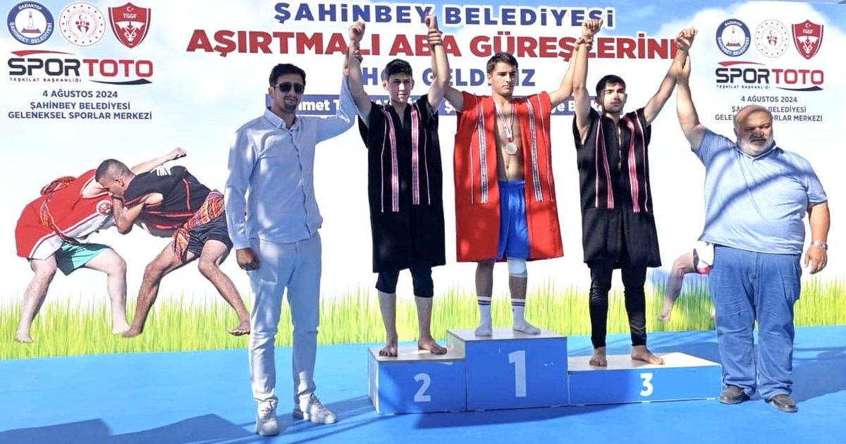 Sultangazi Belediyesi Spor Kulübü Güreşçisi Türkiye Şampiyonu
