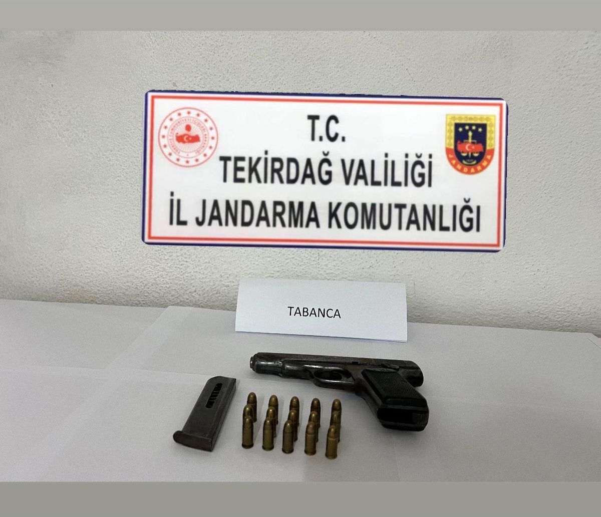 Tekirdağ\'da Uyuşturucu ve Silah Operasyonu