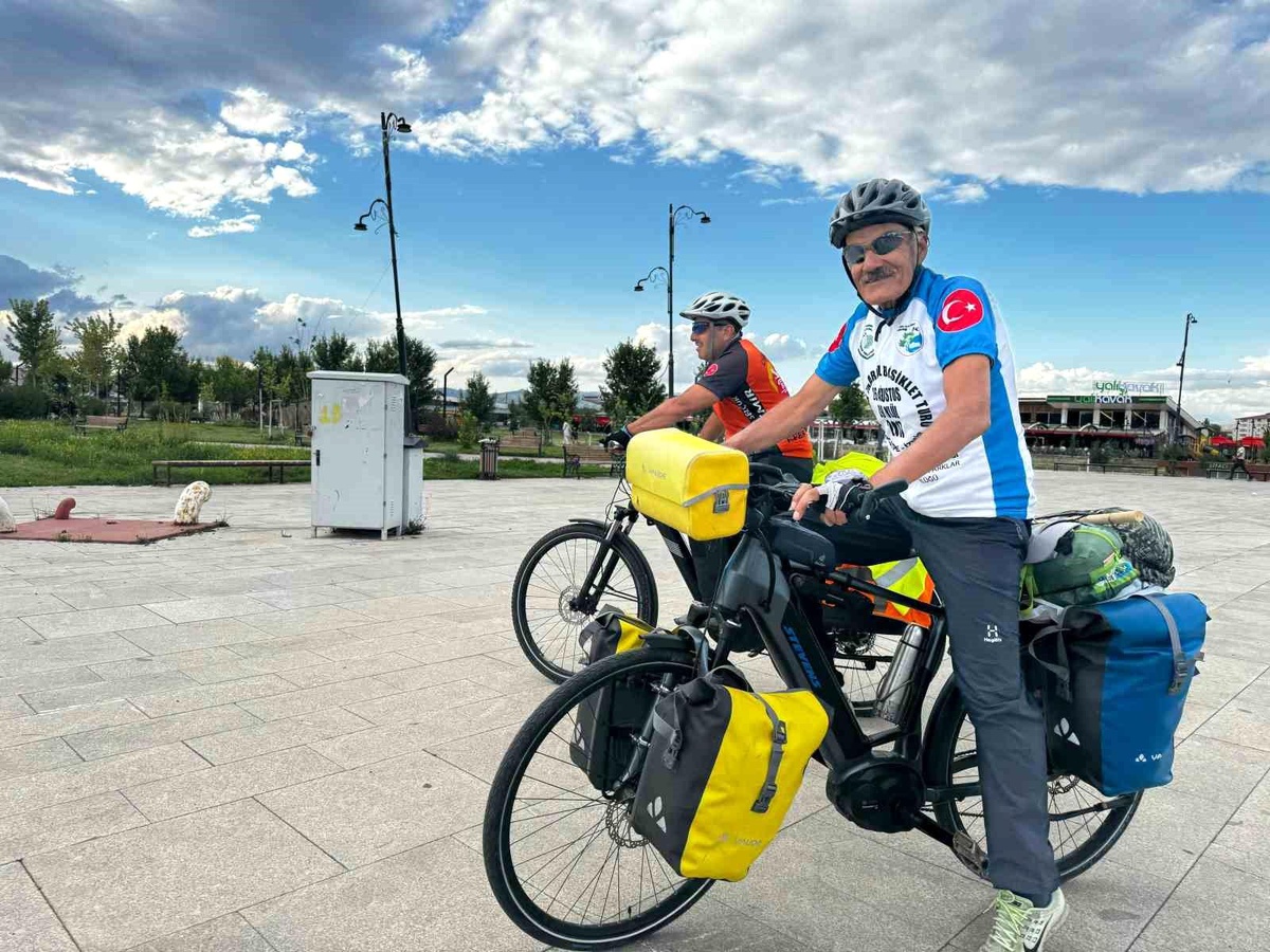 70 Yaşındaki Bisikletçi İzmir\'den Ağrı\'ya Ulaştı