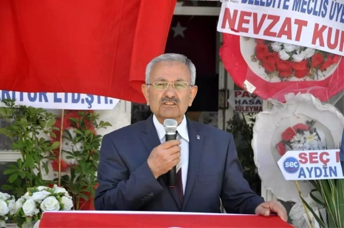 Isparta\'nın Eğirdir ilçesinde AK Parti İl Başkanı ve yönetim kurulu üyeleri istifa etti