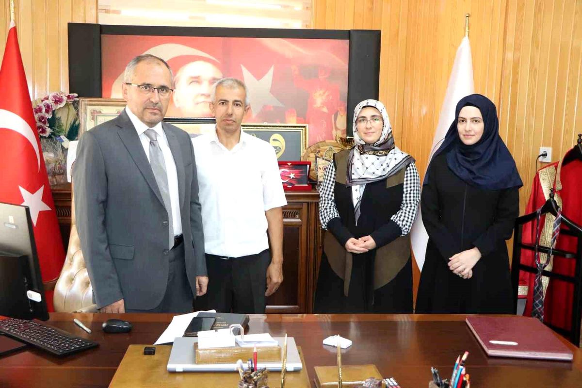 Diyanet İşleri Başkanlığı Din Görevlilerine Ödüllerini Verdi