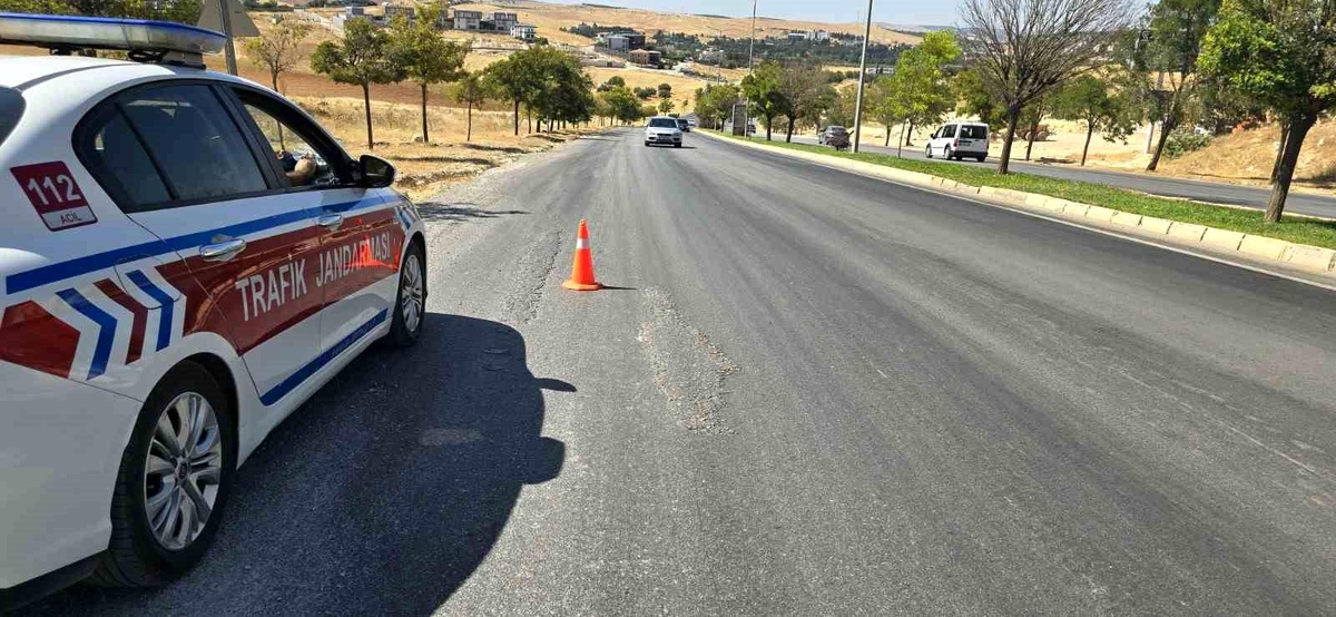 Gaziantep\'te hız ihlali yapan 115 araç sürücüsüne 185 bin 950 TL trafik cezası