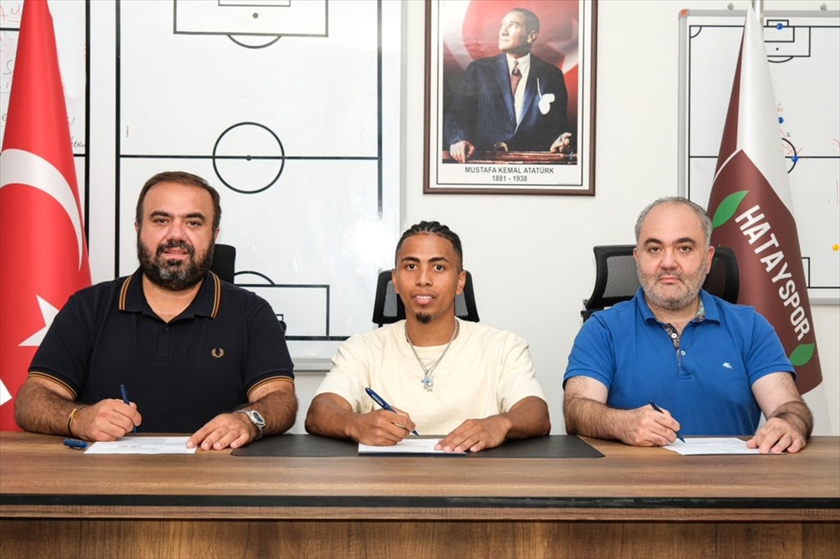 Atakaş Hatayspor, Rigoberto Rivas ile Yeniden Anlaşma Sağladı