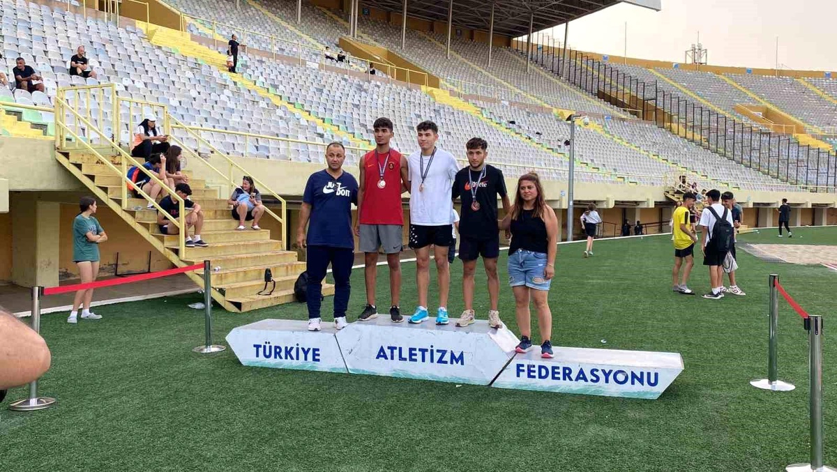 Emekli Öğretmen Ramazan Büyükkılıç Spor Kulübü Atletizmde Muhteşem Başarılar Elde Ediyor