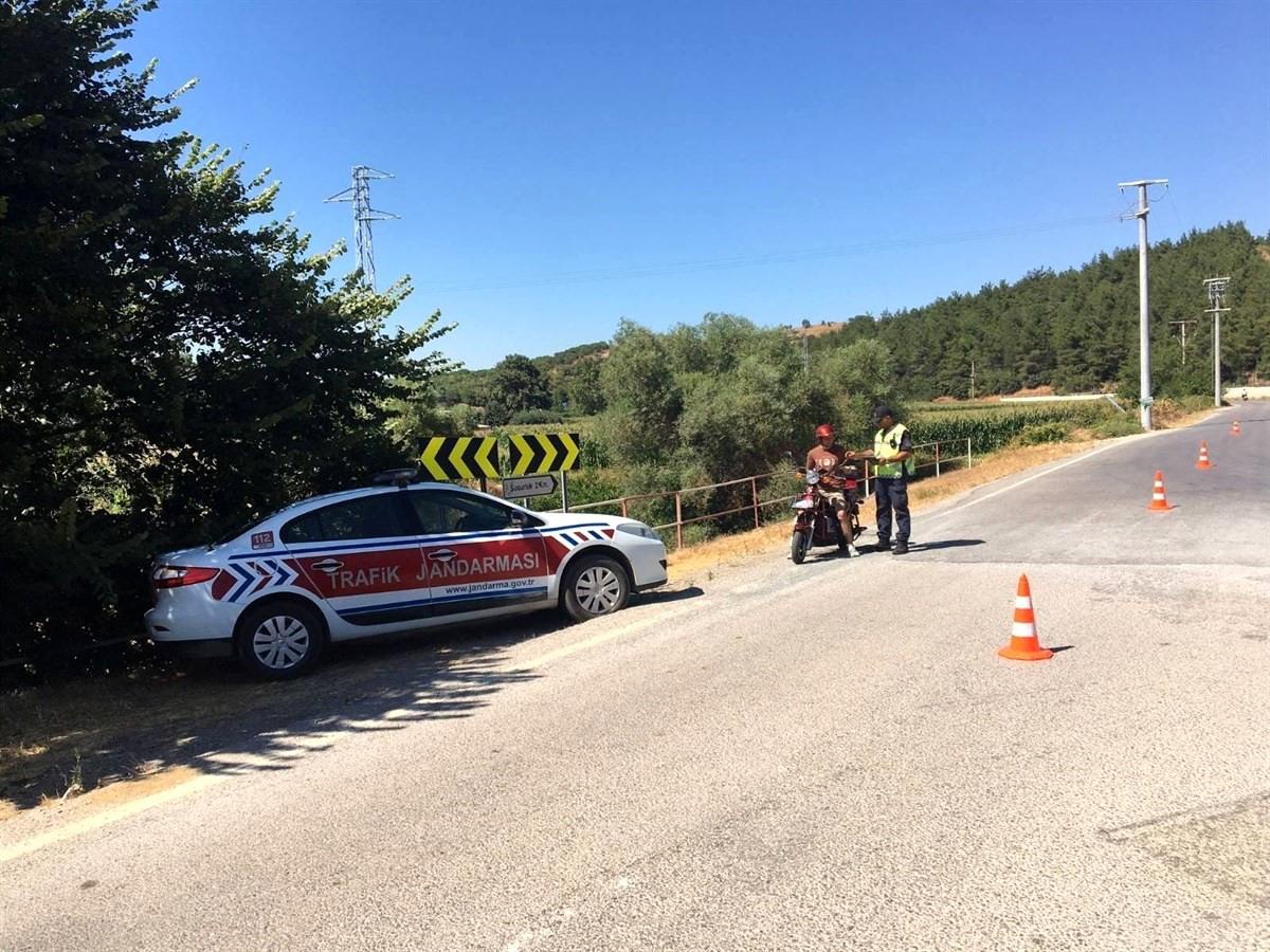 Balıkesir\'de Motosiklet Denetimi: 19 Araç Trafikten Men Edildi
