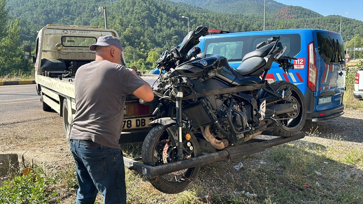 Karabük\'te Motosiklet Kazası Sonucu Hayatını Kaybeden Sürücü Toprağa Verildi