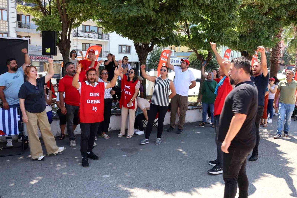 İşten Çıkarılan İşçilerin Eylemi Devam Ediyor