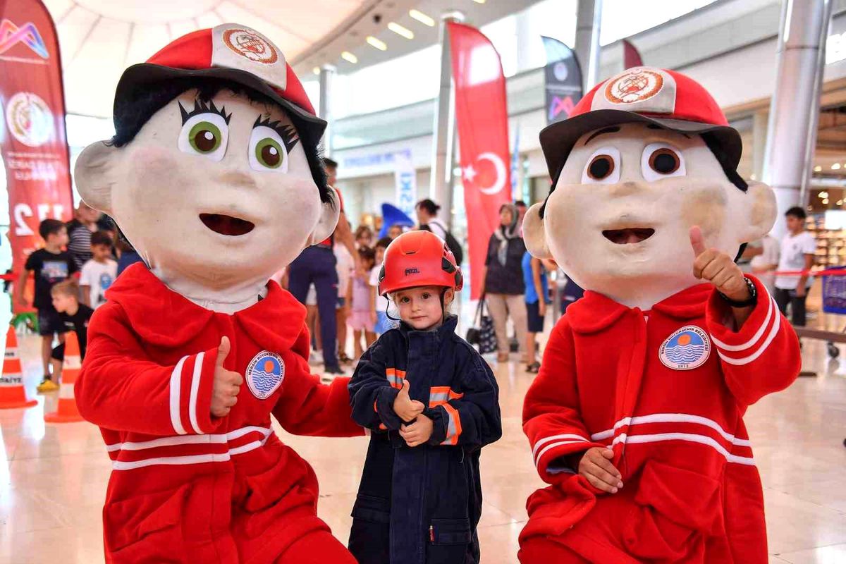Mersin\'de Çocuklar Hem Eğlendi Hem Öğrendi