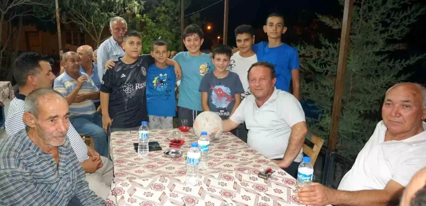 Mersin\'in Mut İlçe Belediye Başkanı Mahalle Ziyaretlerine Devam Ediyor